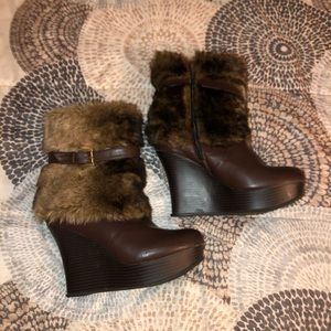 Bamboo Brown fur boots